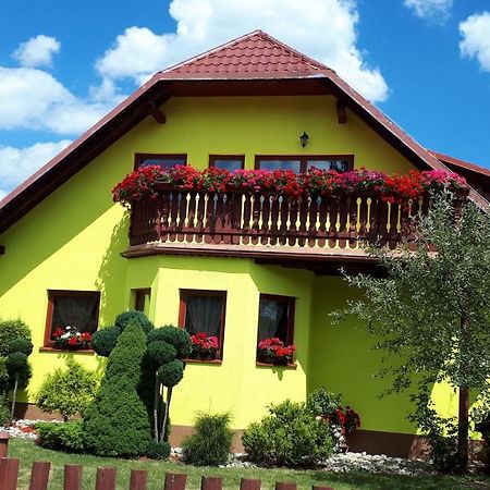 Apartman Adrianka Turčianske Teplice Exteriör bild